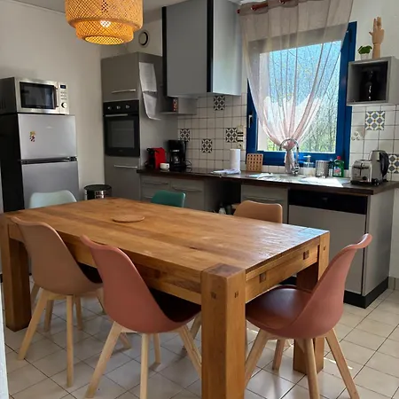 Milin A Confortable Pour 7 Pers Сasa de vacaciones *